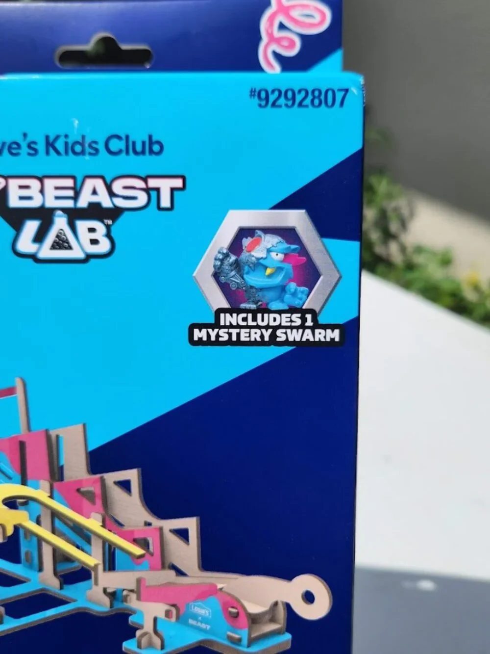 New Lowe's Kids Club Workshop Mr. Beast MrBeast Lab Wooden Track Swarm Twister B